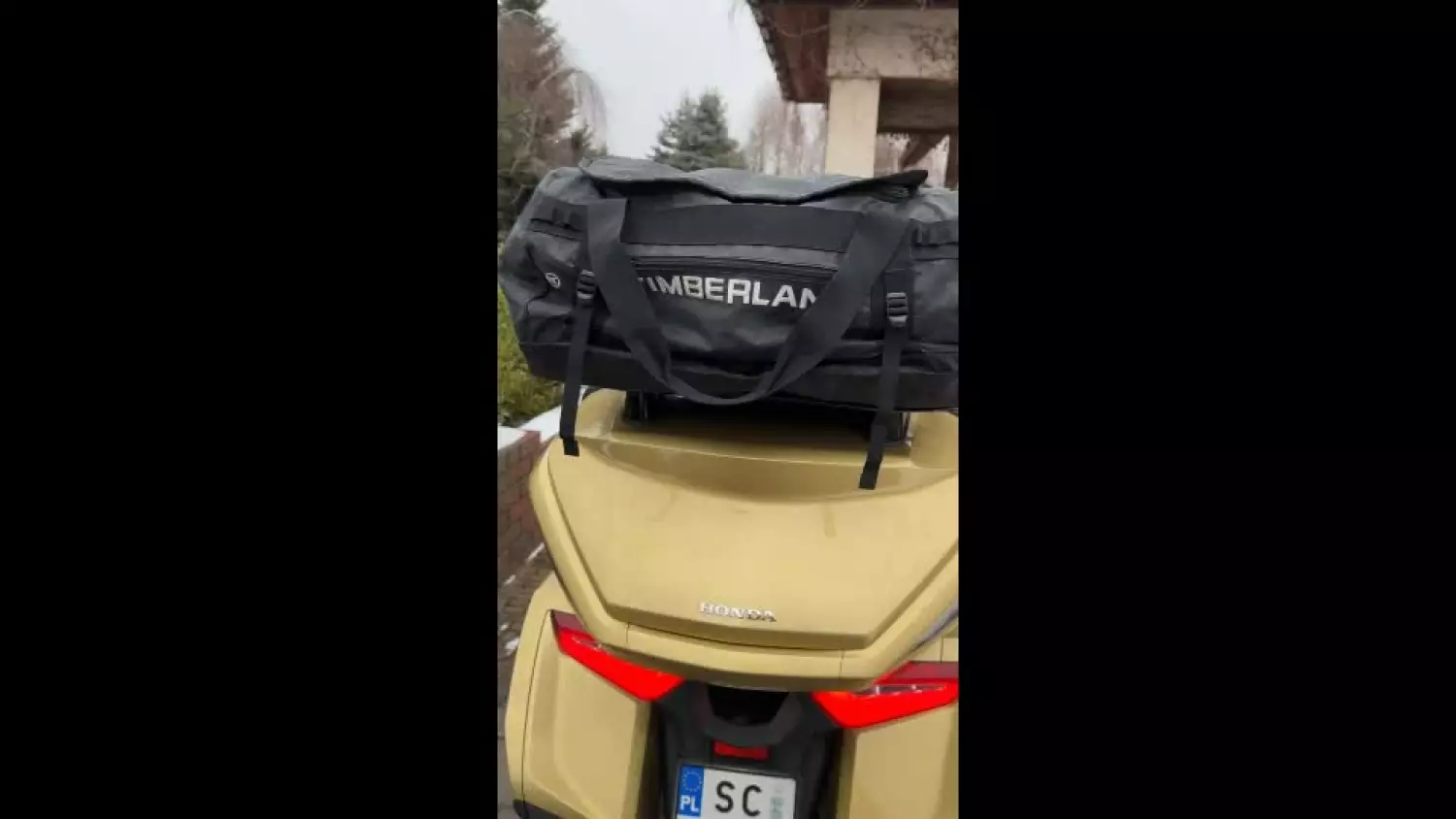 bagaznik-gold-strike-na-honda-gold-wing-tour.mp4