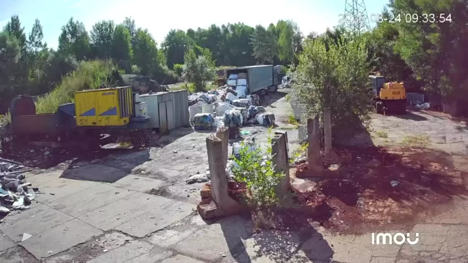 sloneczna-zlomotex-i-eko-recycling-rozladunek-odpadow.mp4